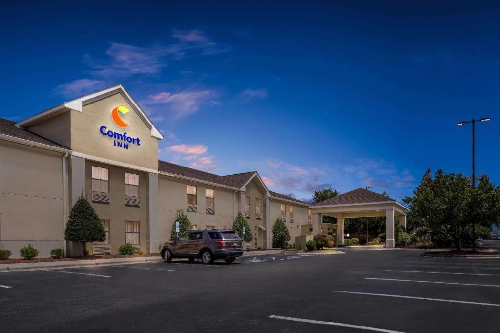 Comfort Inn Clinton Екстер'єр фото