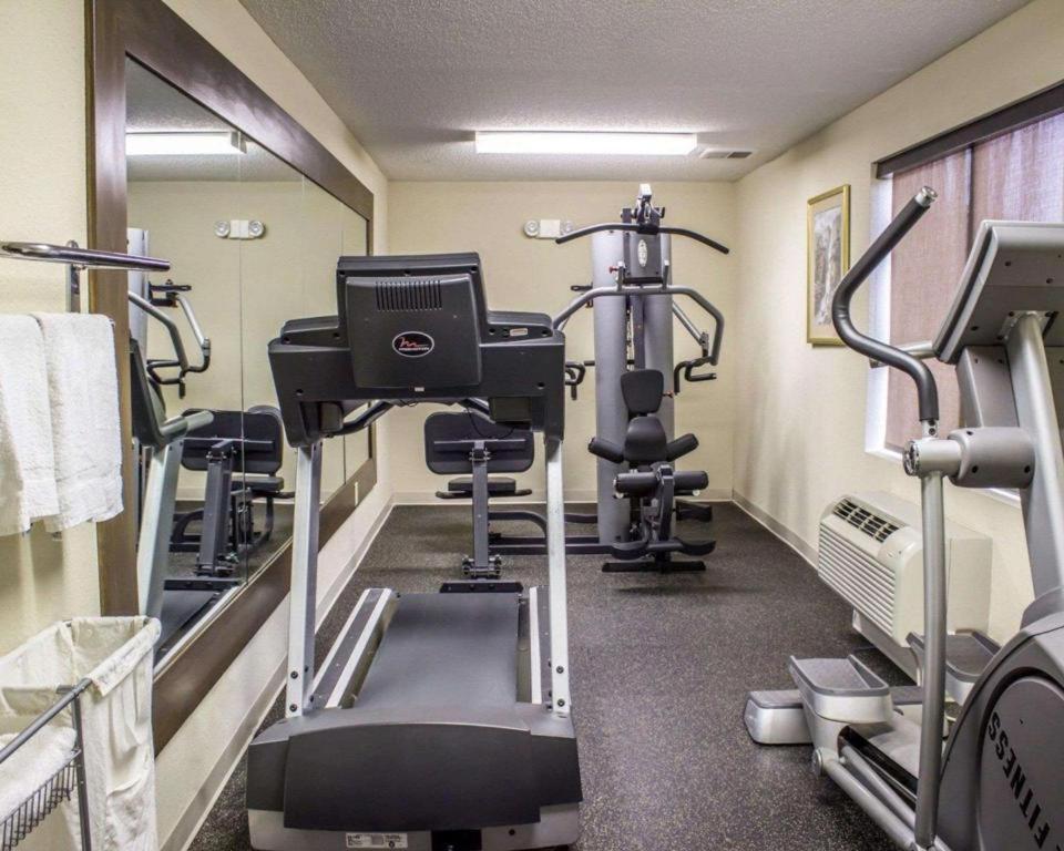 Comfort Inn Clinton Екстер'єр фото